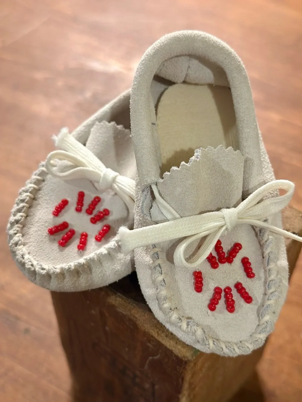 Vintage Leather Baby Moccasins Tan and White Size 3 and 1